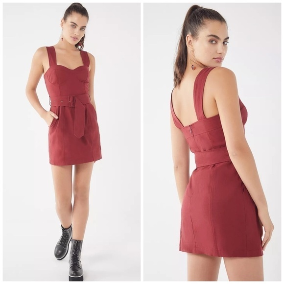UO Angelique Belted Stretch Linen Dress Wine New 4 - Picture 2 of 13